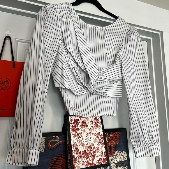 ASTR Striped White Top - Picture 2 of 6